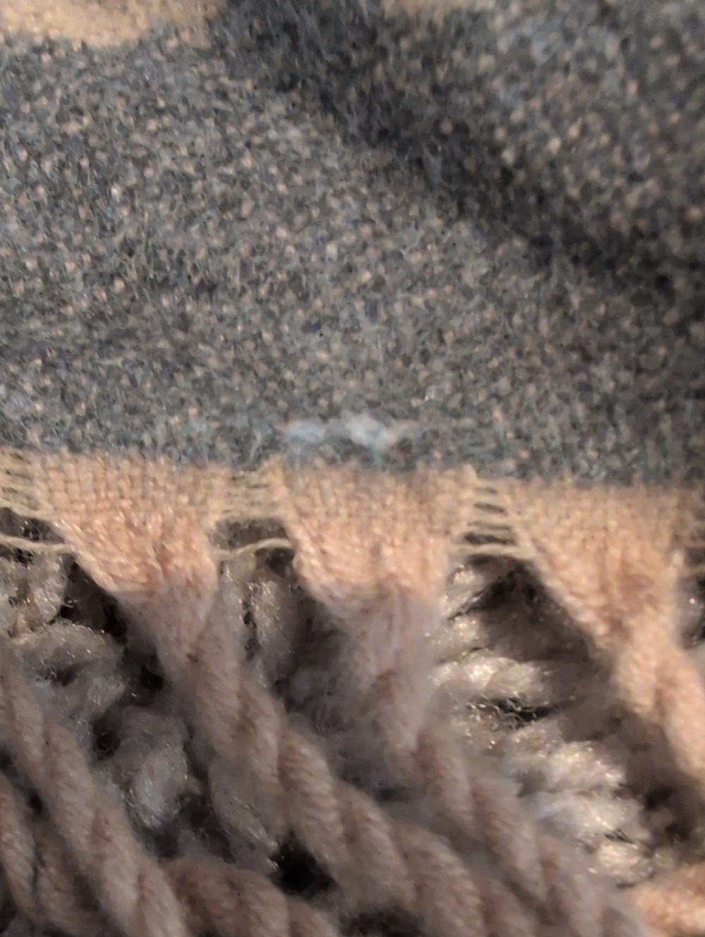 Louis Vuitton Reversible Scarf - Picture 2 of 3